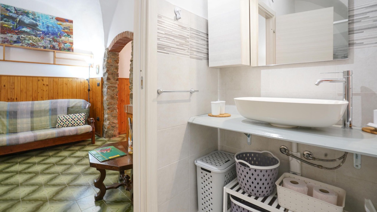 Photo of Bathroom in Costarainera