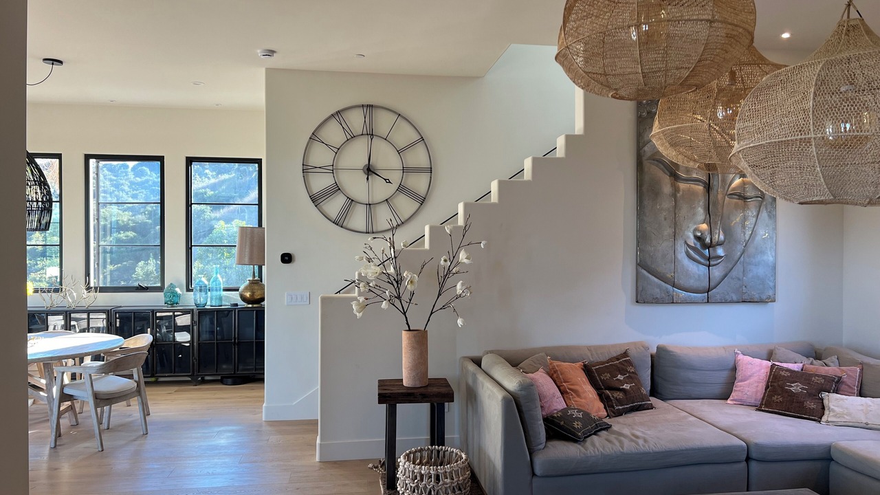 Photo of Livingroom in Baldwin Hills