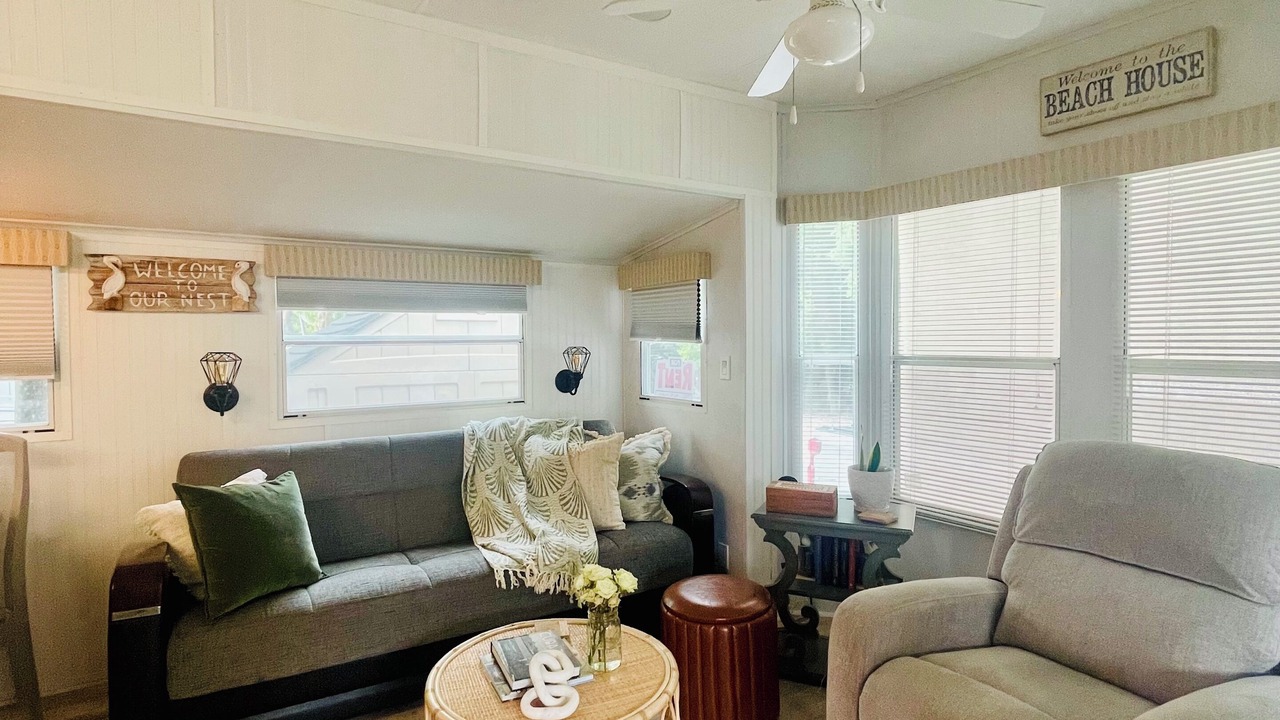 Photo of Livingroom in Key Largo