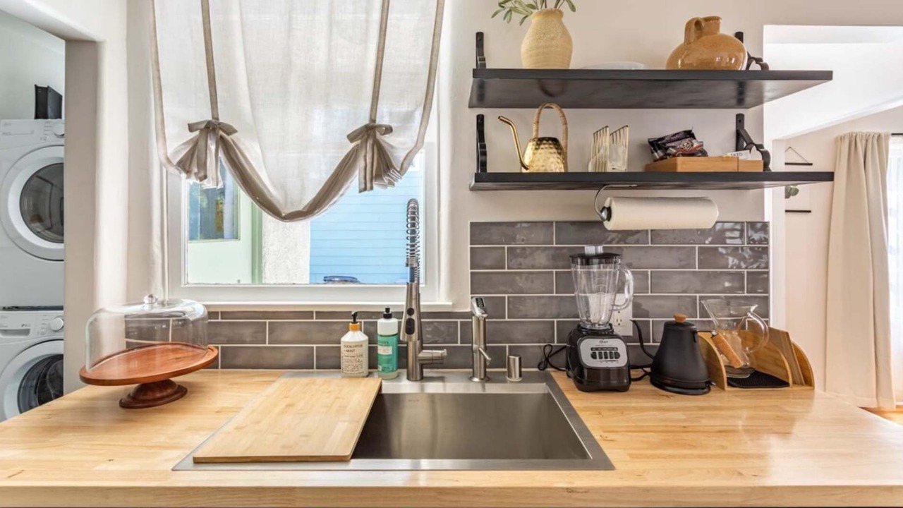 Photo of Kitchen in Carlson Park