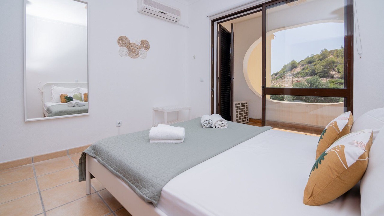 Photo of Bedroom in Vale de Centianes