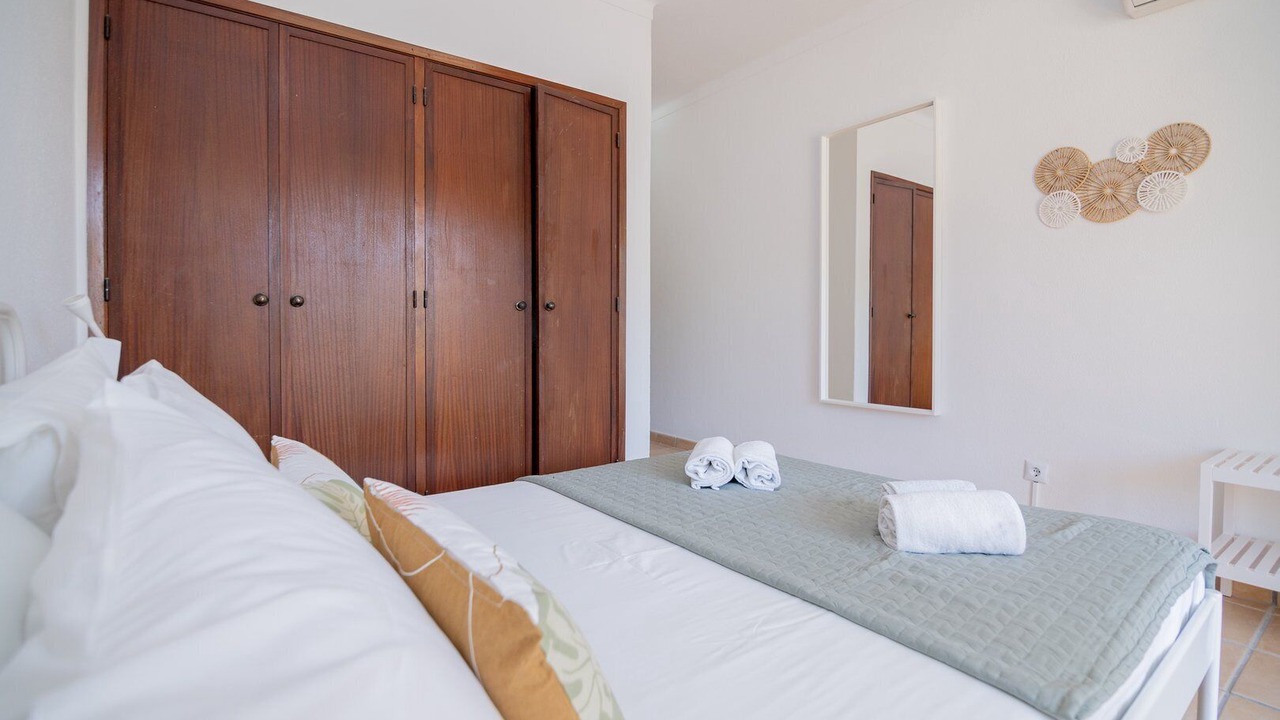 Photo of Bedroom in Vale de Centianes