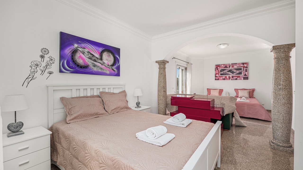 Photo of Bedroom in Correeira