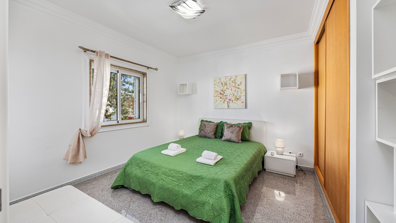 Photo of Bedroom in Correeira