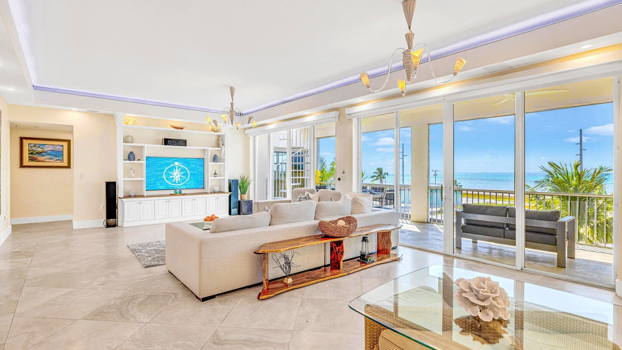 Photo of Livingroom in Islamorada