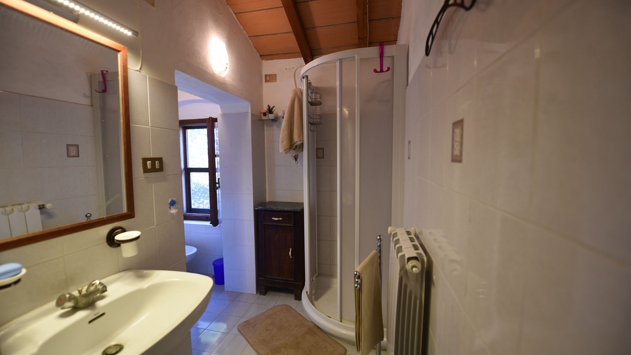 Photo of Bathroom in Montescudaio