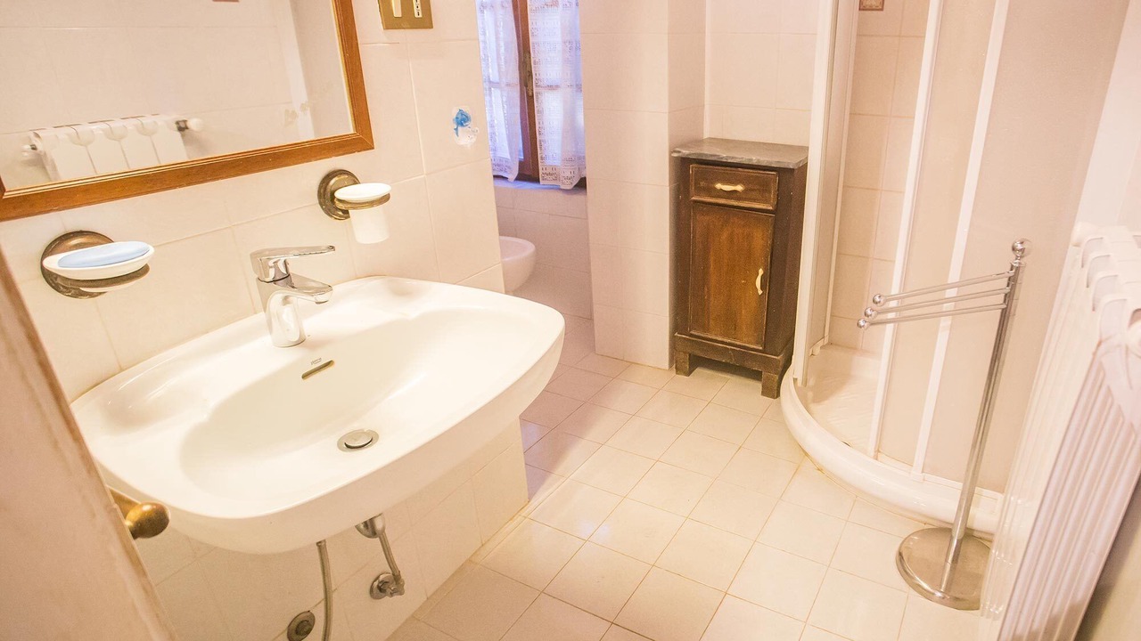 Photo of Bathroom in Montescudaio