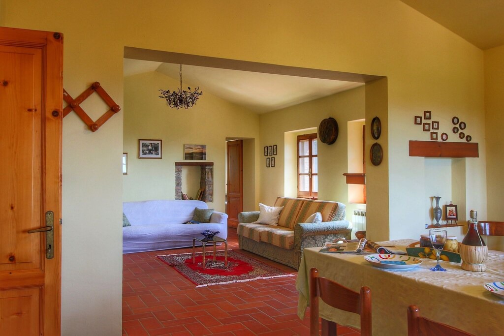 Photo of Livingroom in Paciano