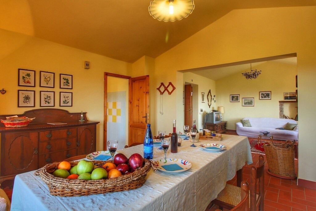 Photo of Livingroom in Paciano