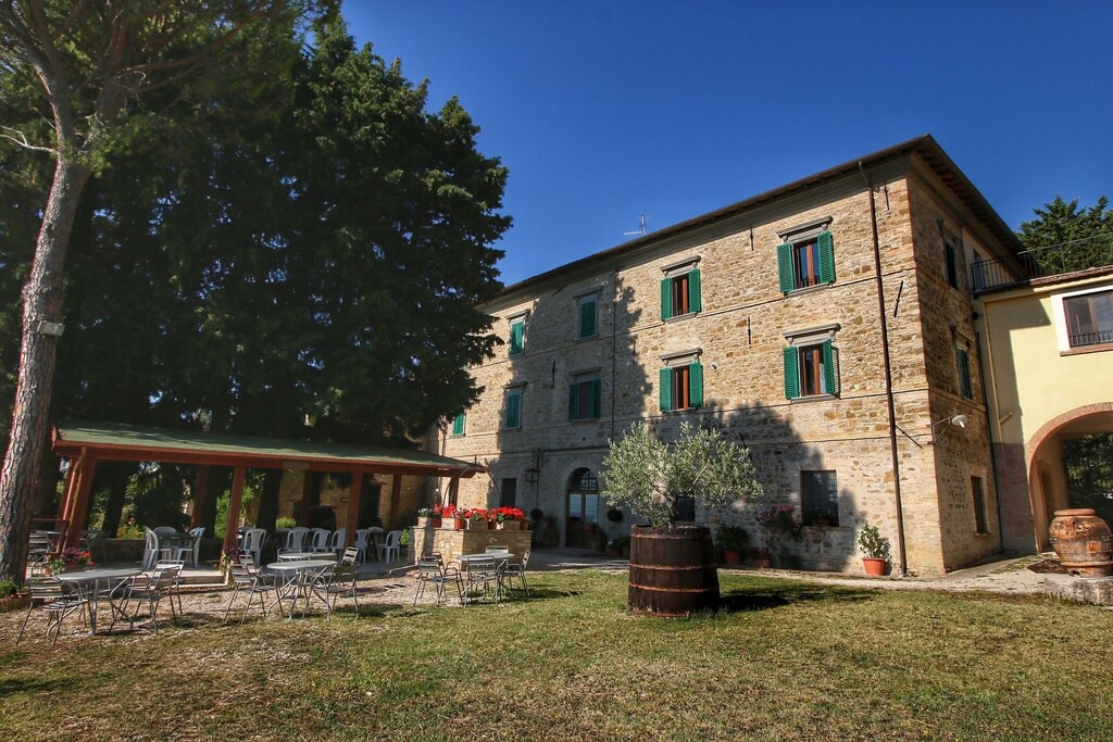 Photo of Buildings in Gualdo Cattaneo