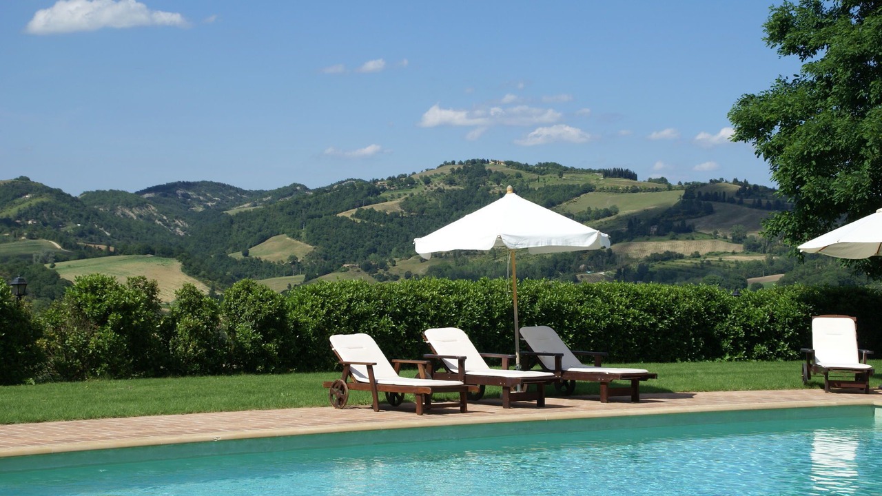 Photo of Others in Montone