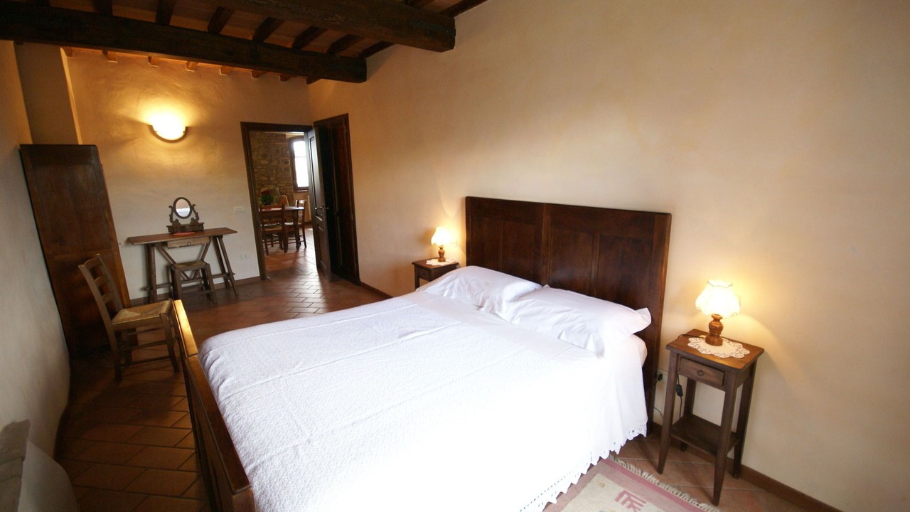 Photo of Others in Montone