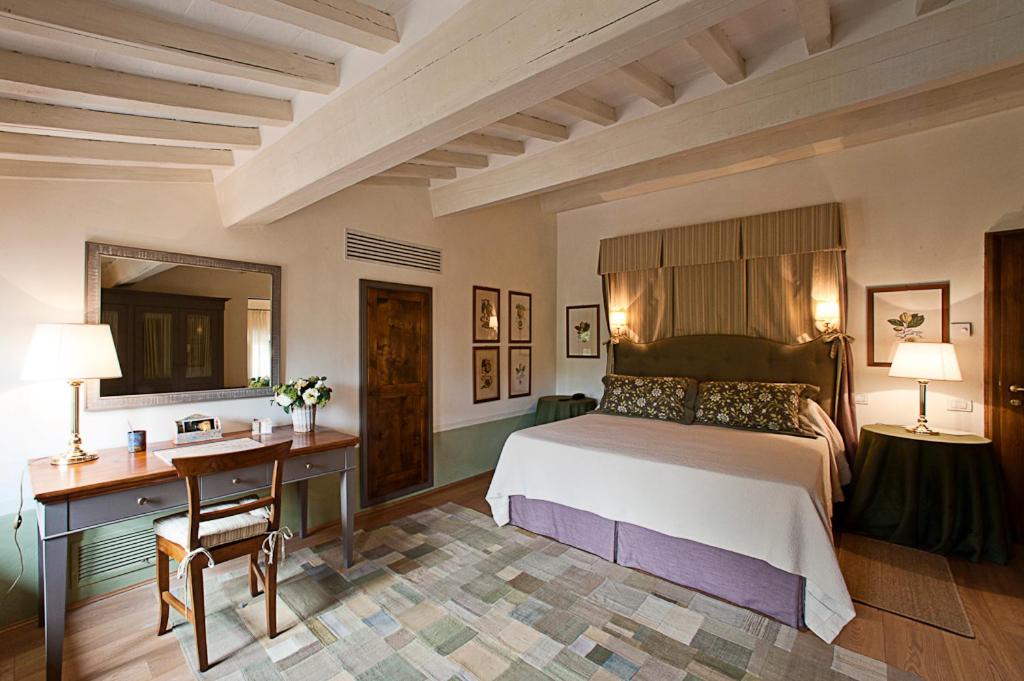 Photo of Bedroom in Cetona