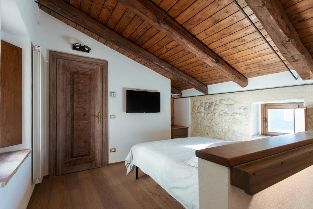 Photo of Bedroom in Santo Stefano di Sessanio