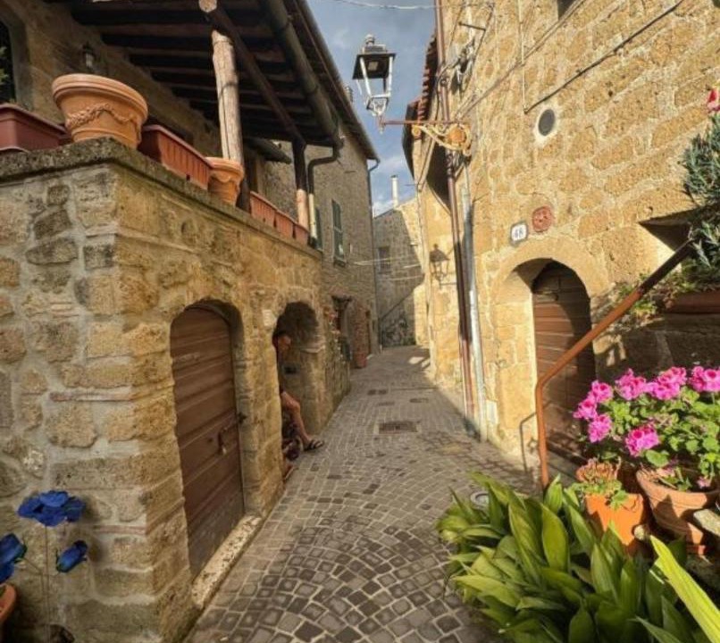 Photo of Others in Farnese