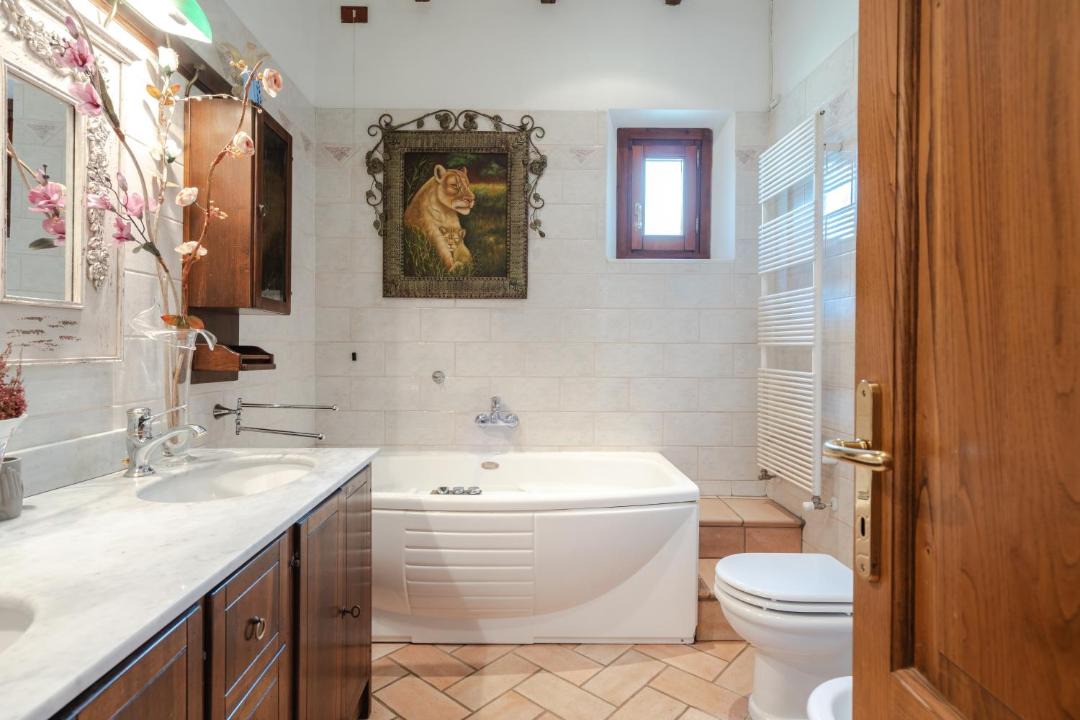 Photo of Bathroom in Cavriglia