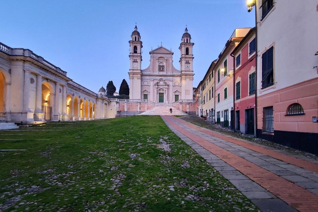 Photo of Buildings in Cavi