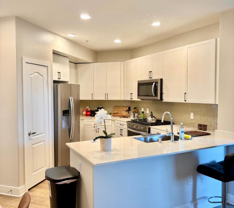 Photo of Kitchen in Greater Wilshire - Hancock Park