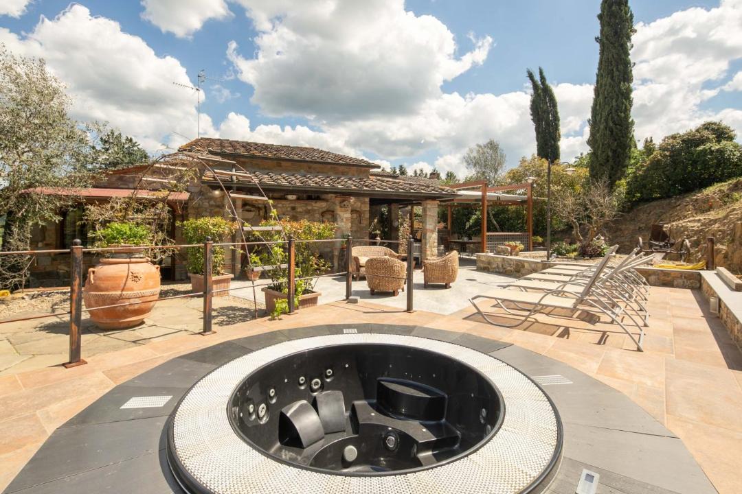 Photo of Others in Bucine