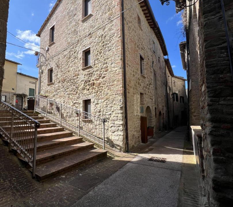 Photo of Buildings in Montelaguardia