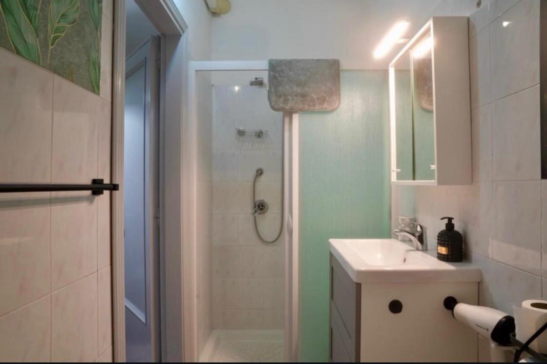 Photo of Bathroom in Capodimonte