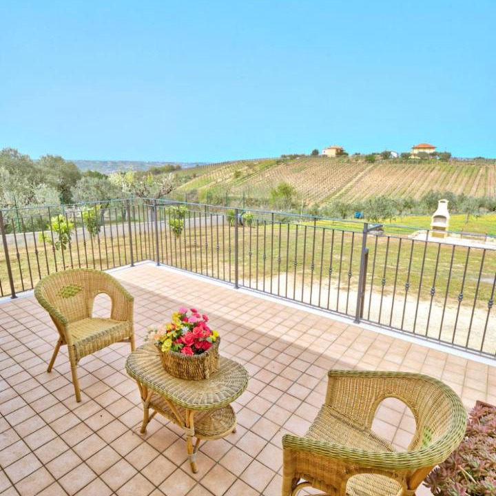 Photo of Patio Balcony in Tollo