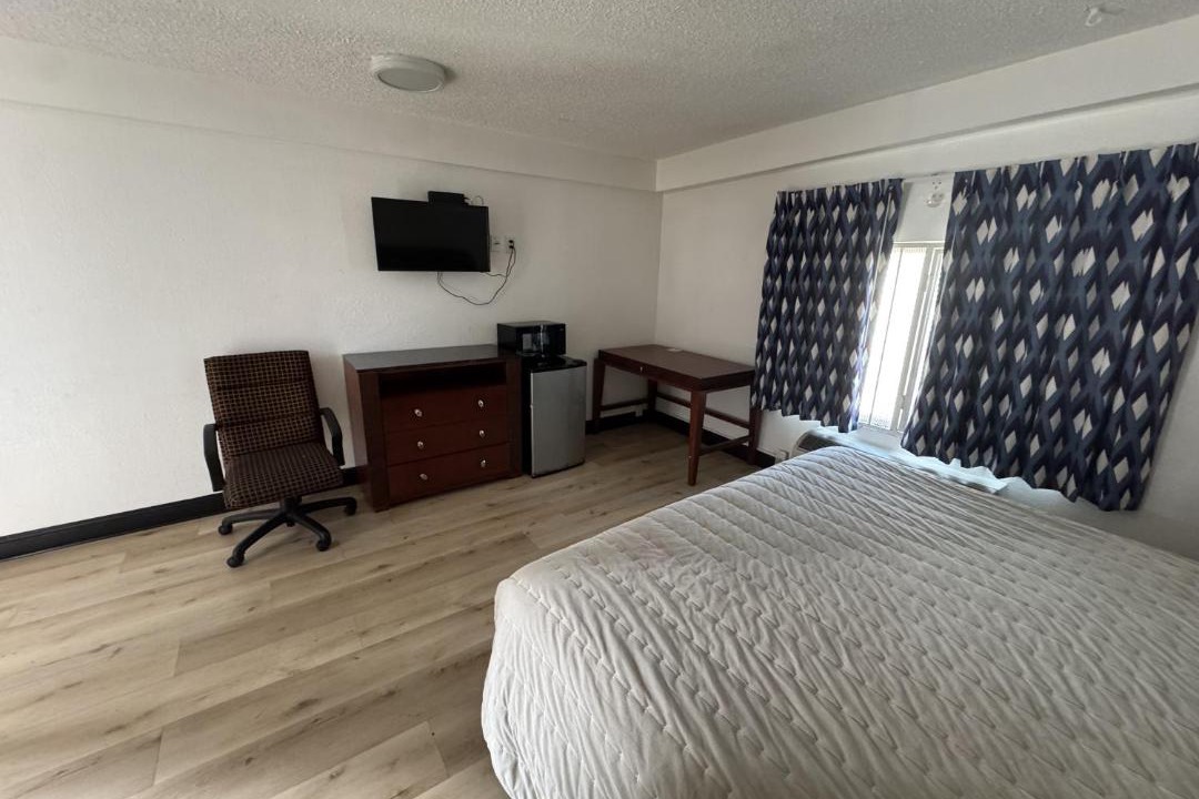 Photo of Bedroom in North Long Beach