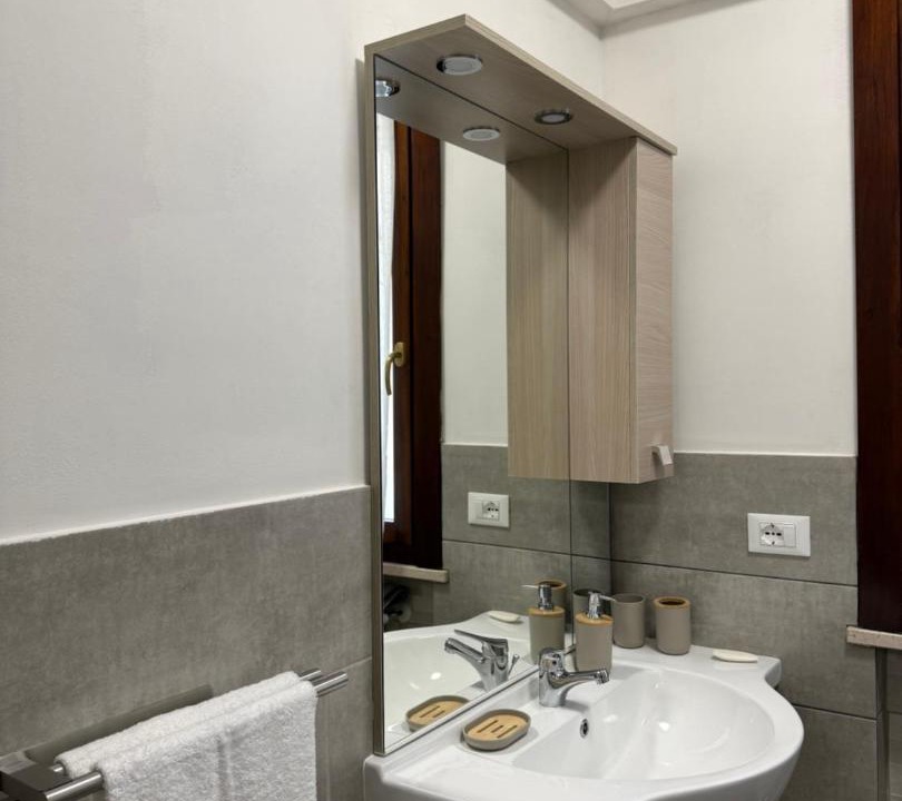 Photo of Bathroom in Loreto Aprutino