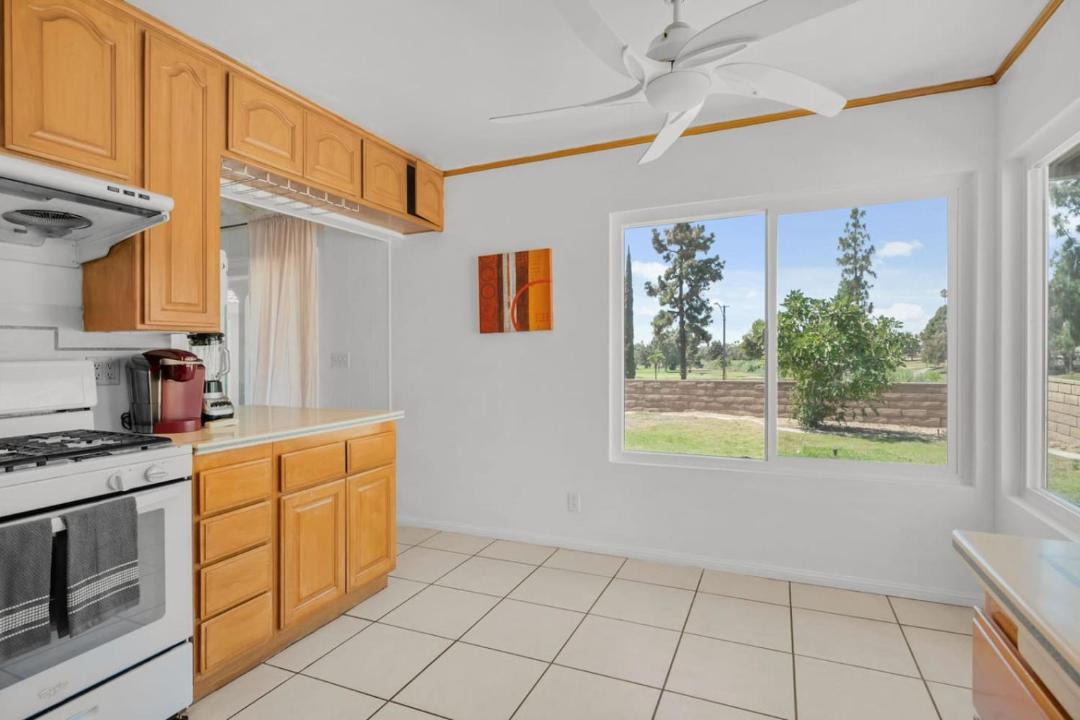 Photo of Kitchen in Estates at Canyon Crest