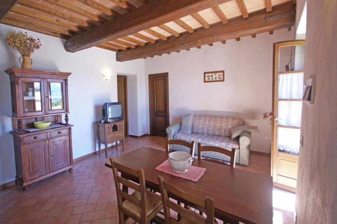 Photo of Others in Montone