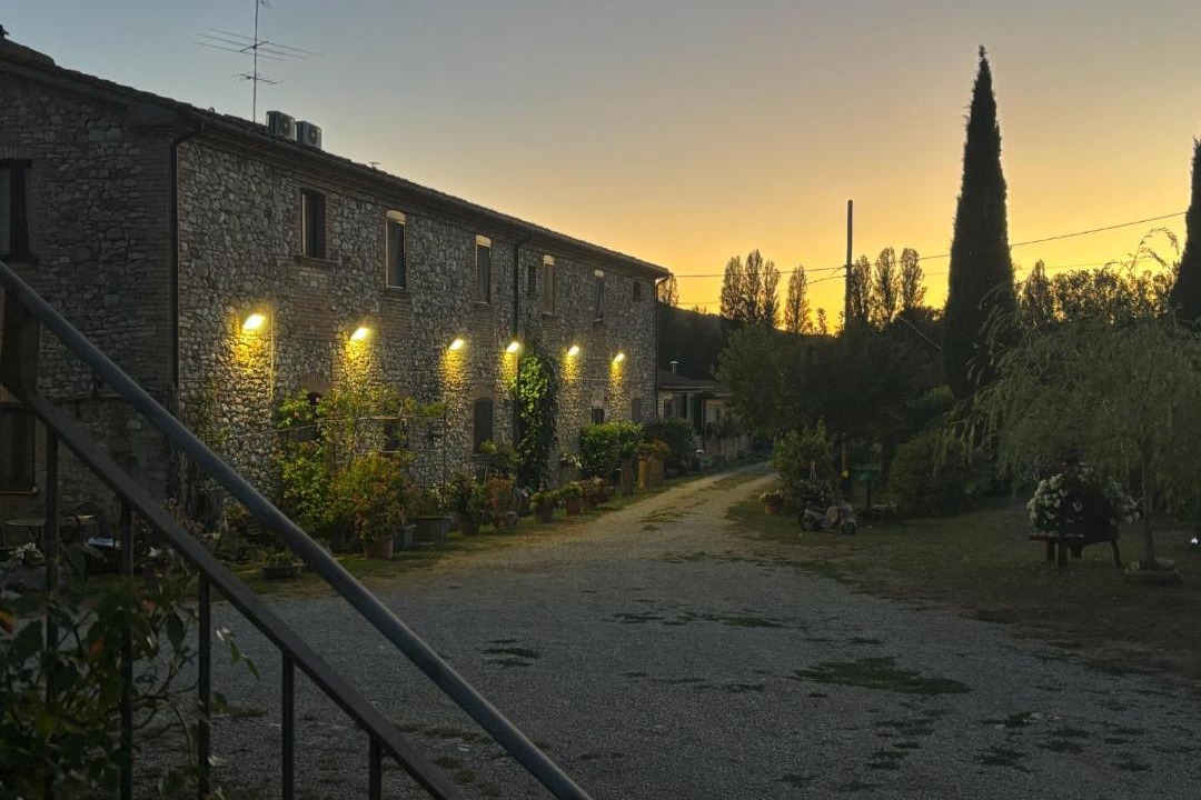 Photo of Others in Montone