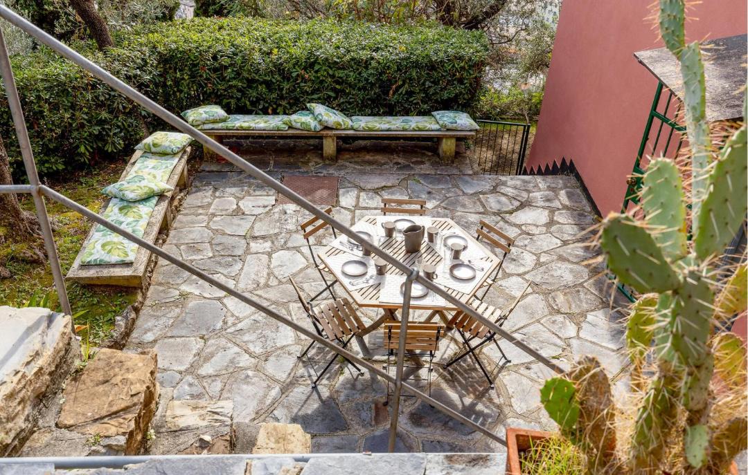 Photo of Others in Recco