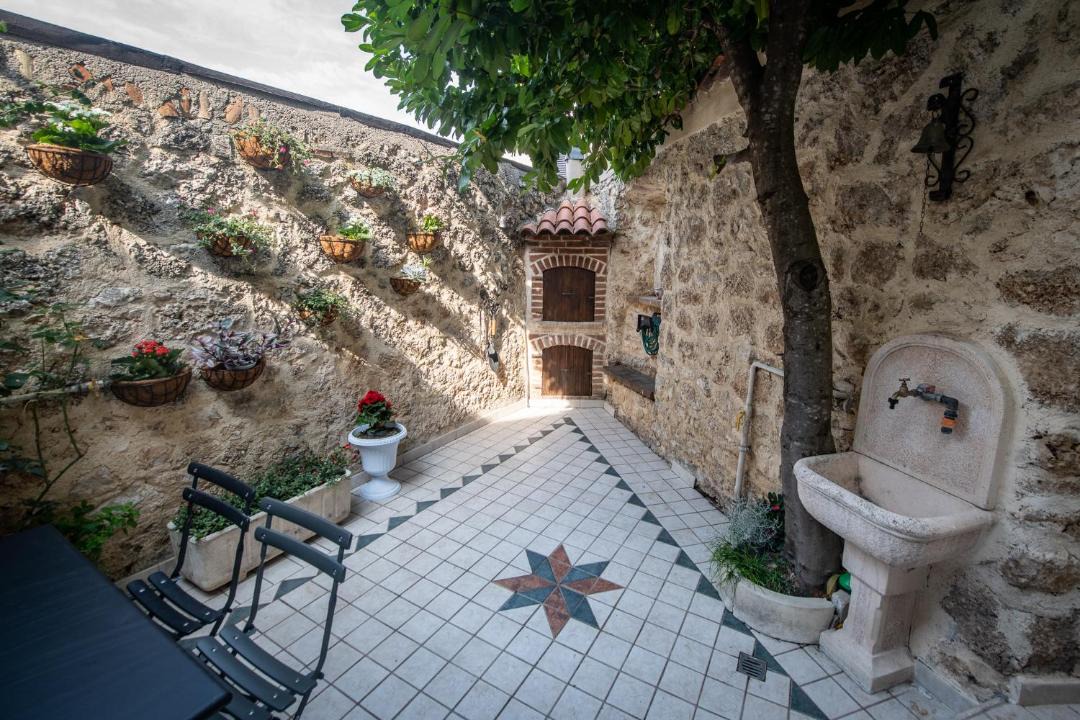 Photo of Others in Castelvecchio Calvisio