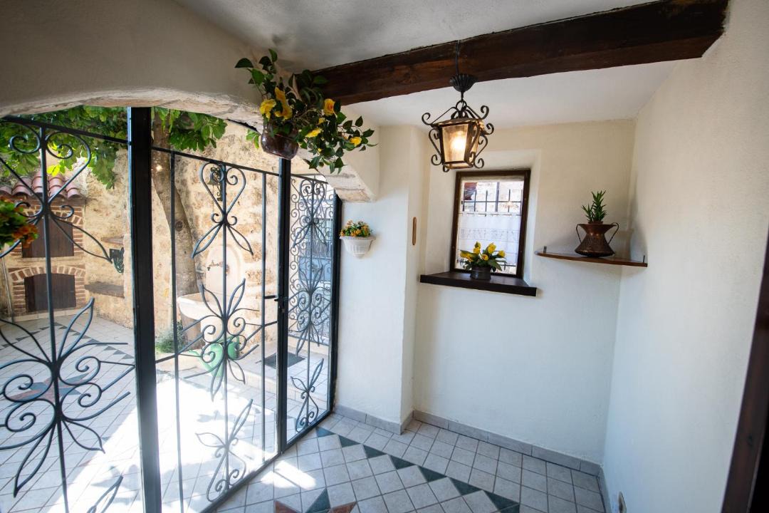 Photo of Patio Balcony in Castelvecchio Calvisio