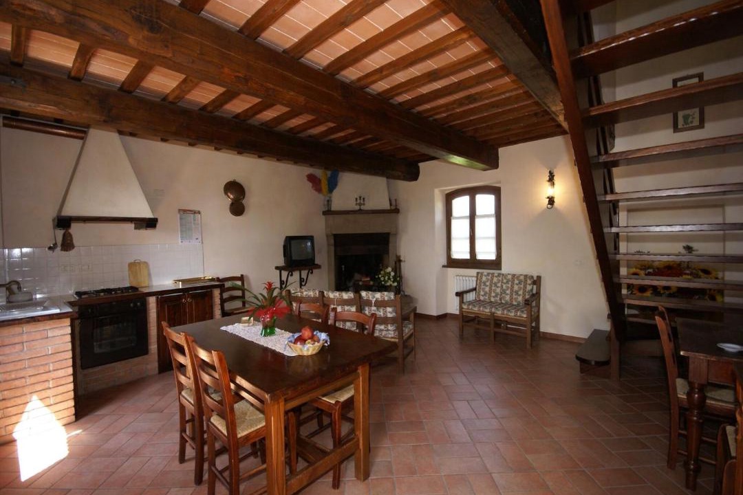 Photo of Others in Montone