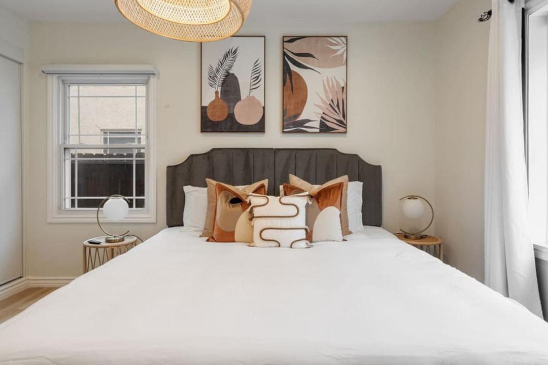 Photo of Bedroom in Bixby Knolls