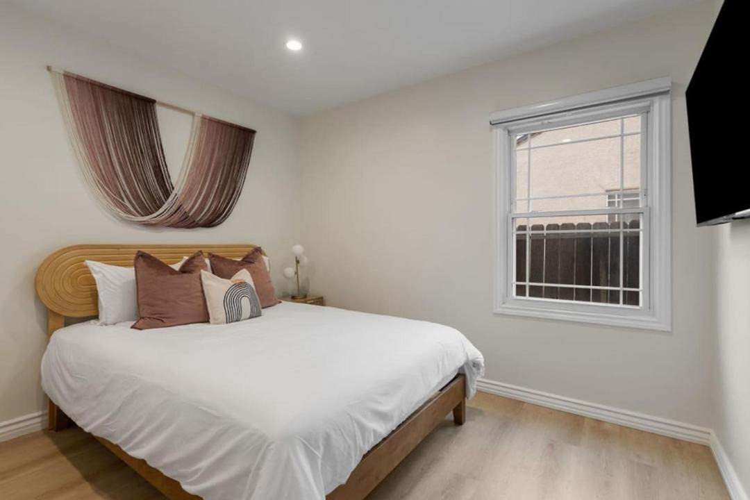 Photo of Bedroom in Bixby Knolls