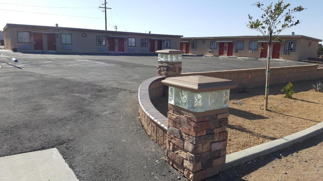 Photo of Buildings in Hesperia