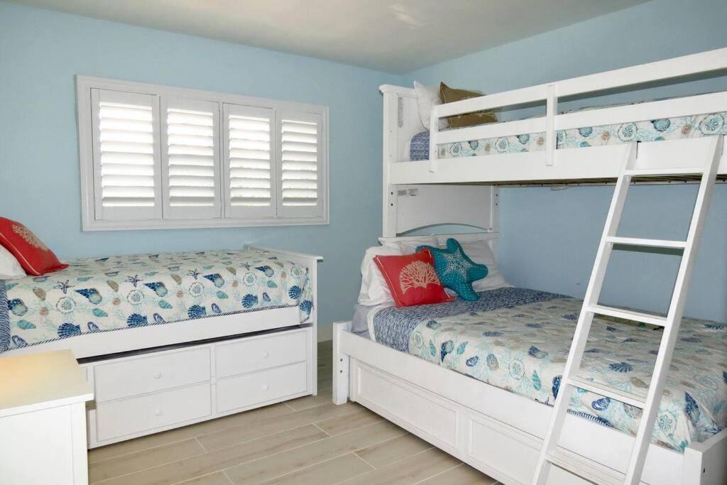Photo of Bedroom in Key Largo