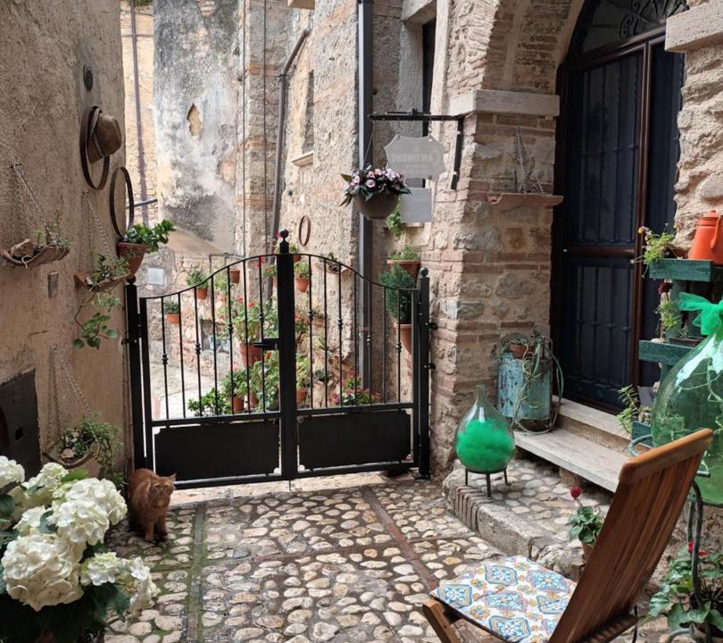 Photo of Patio Balcony in Toffia
