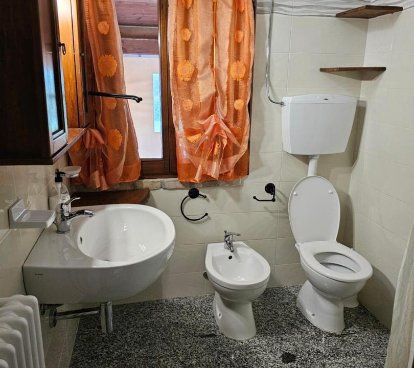 Photo of Bathroom in Urbania