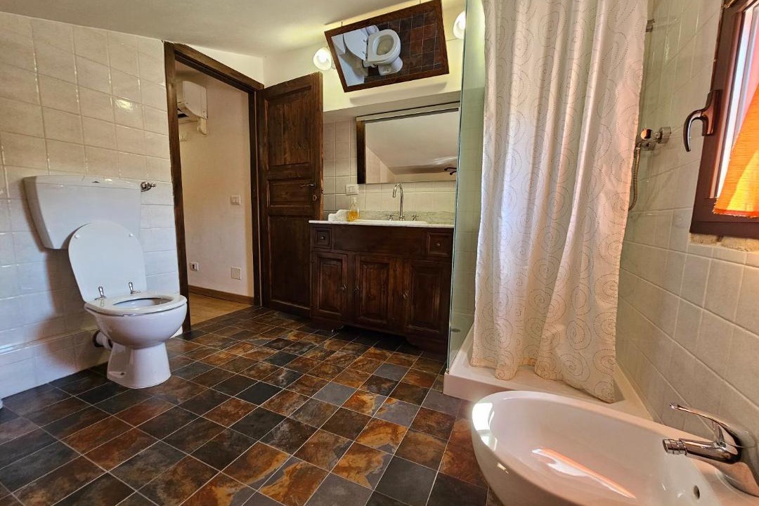 Photo of Bathroom in Urbania