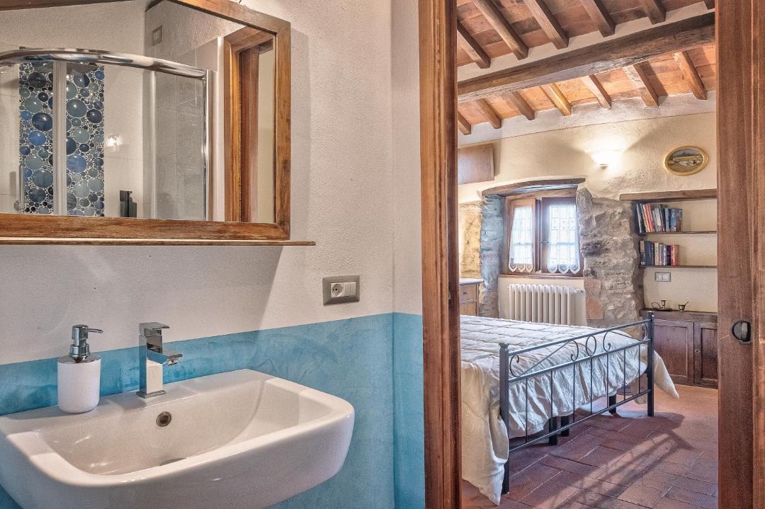 Photo of Bathroom in Cortona Old Town