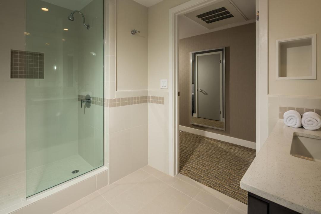 Photo of Bathroom in Pico-Union
