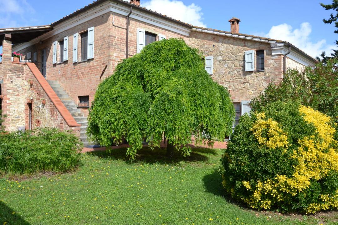 Photo of Others in Vitellino
