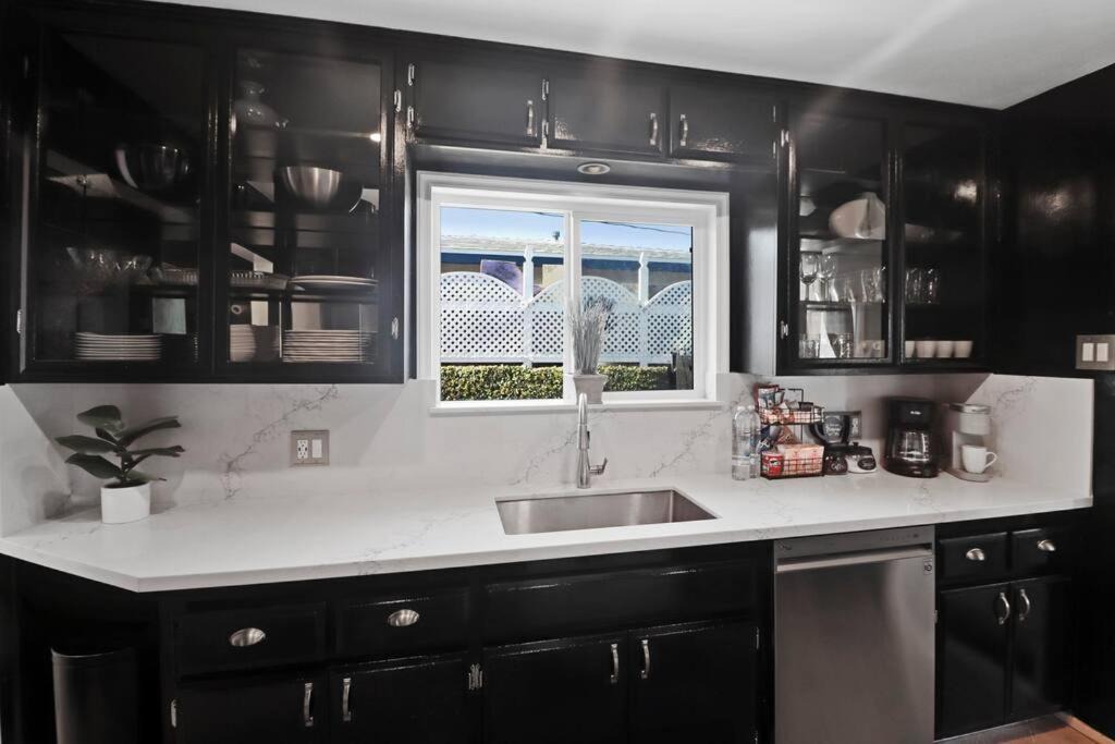 Photo of Kitchen in Del Aire