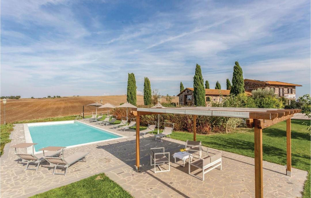 Photo of Others in Tuscania