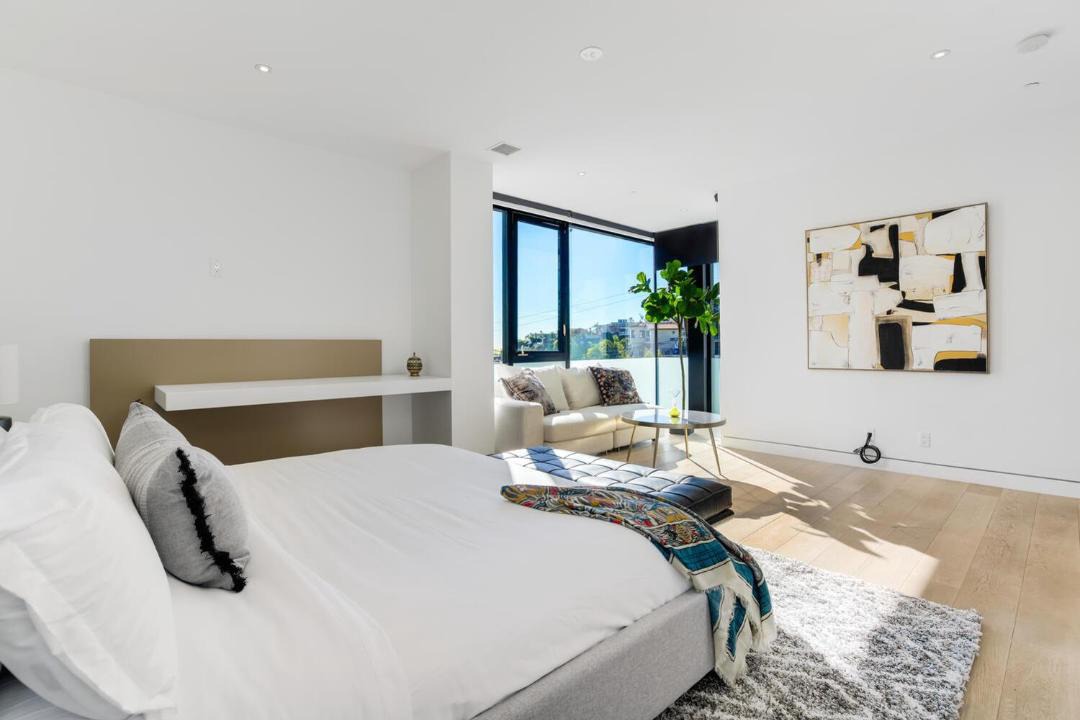 Photo of Bedroom in Hollywood Hills West