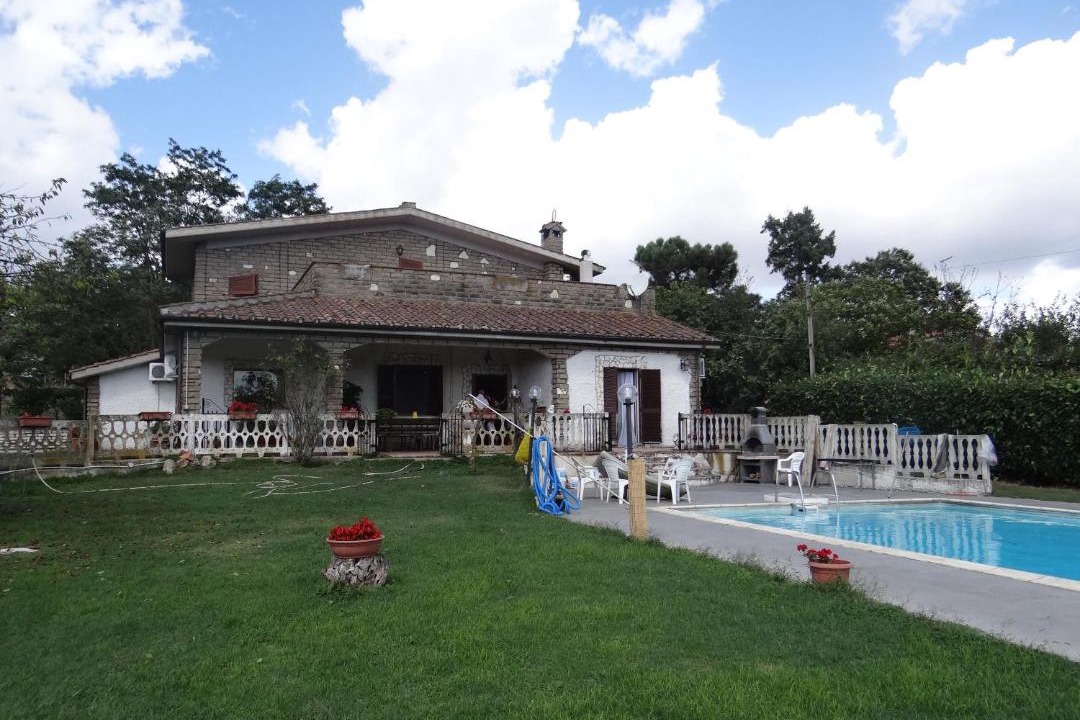 Photo of Buildings in Nepi