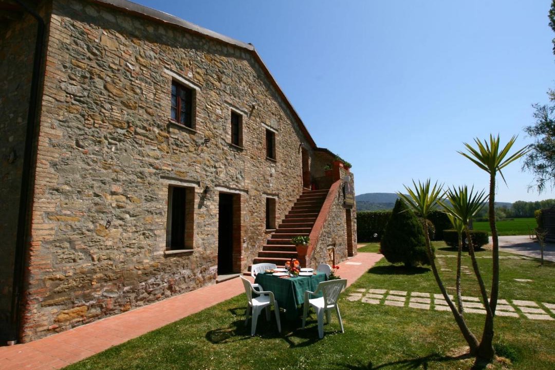 Photo of Buildings in Collesanto